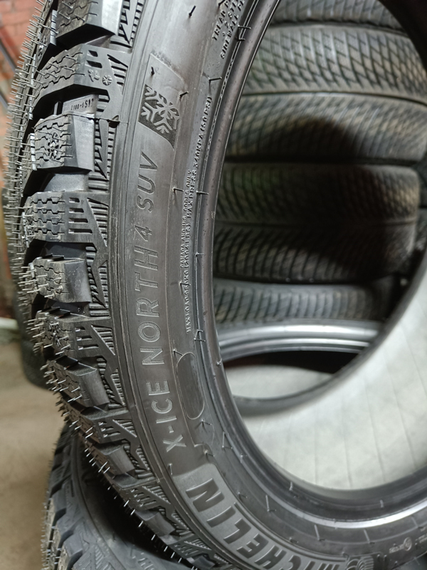 купить шины Michelin X-Ice North 4 SUV 265/40 R22 106T XL для zeekr 001