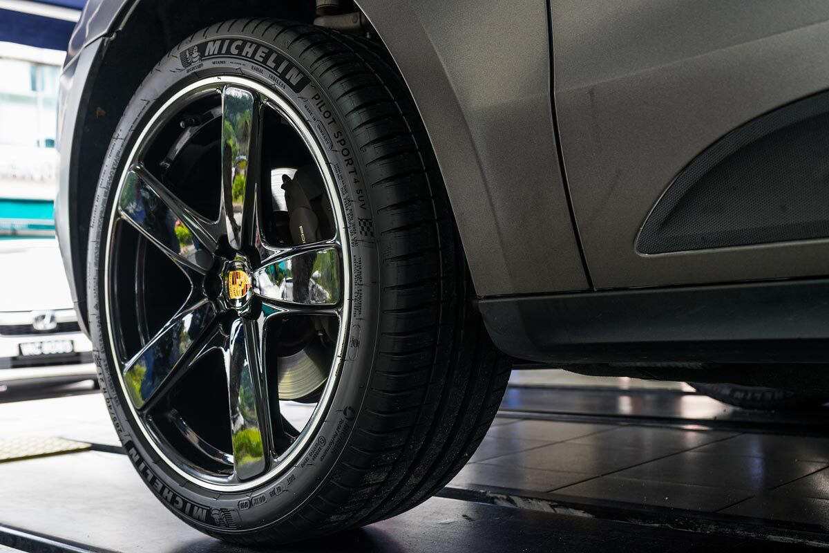 купить шины Michelin Pilot Sport 4 SUV 235/60 R18 103V RunFlat с гарантией