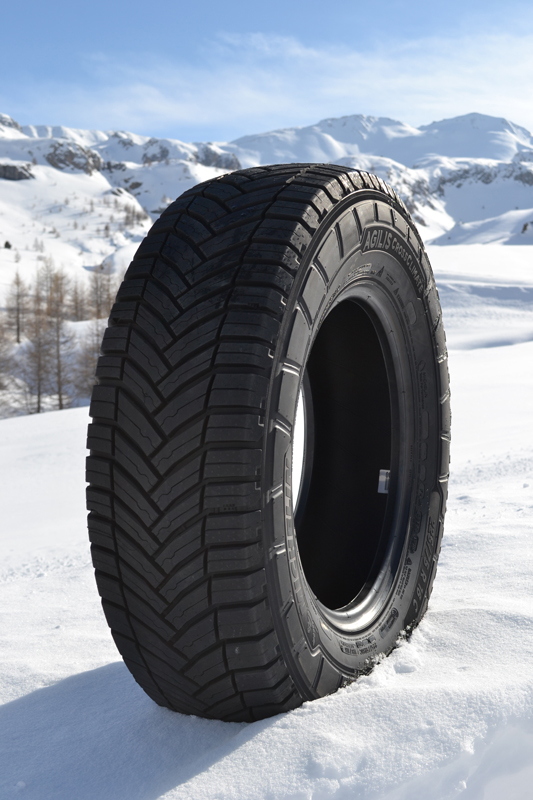 купить шины Michelin Agilis CrossClimate 235/65 R16C 115/113R с гарантией