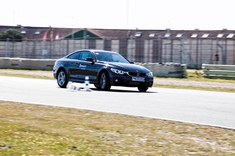 купить шины Michelin Pilot Sport 4 245/40 R19 98Y XL S1 * с гарантией
