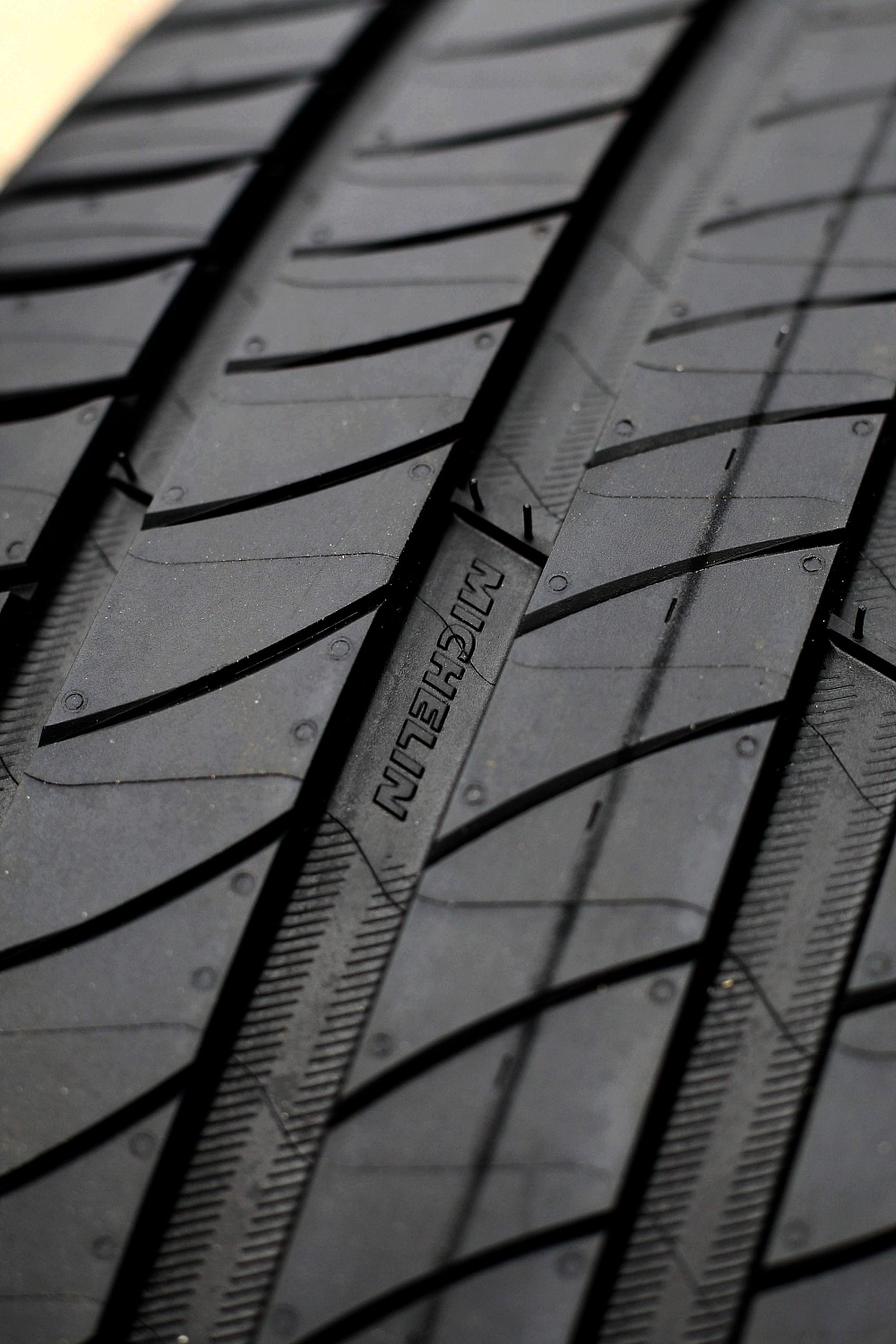 купить шины Michelin Primacy 4 + 255/45 R18 99Y с гарантией